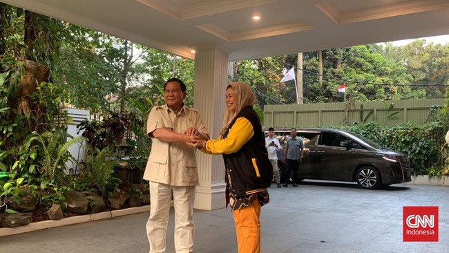 Ketua Umum Partai Gerindra Prabowo Subianto mengaku terkesan dengan kepemimpinan atau leadership Presiden ke-4 RI KH Abdurrahman Wahid (Gus Dur).