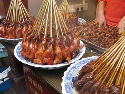 7 Makanan Ekstrem yang Ada di China, Berani Coba?