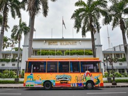 Cobain Deh, Ngabuburit Keliling Surabaya Naik Bus Wisata SSCT