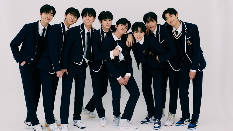 C-JeS Studio Siap Kenalkan Boy Group Baru C-JeS Studio Siap Kenalkan Boy Group Baru