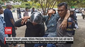 VIDEO: Ricuh Terkait Lahan, Siswa Pingsan Terkena Efek Gas Air Mata