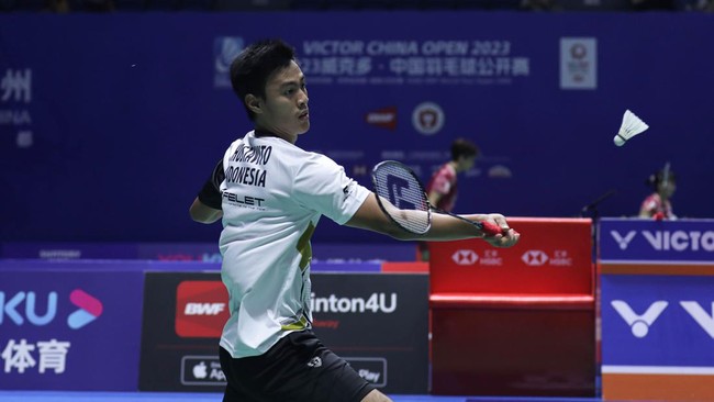 Shesar Hiren Rhustavito menunjukkan comeback ajaib dengan menggagalkan empat match point Ng Tze Yong lalu memenangkan pertandingan di China Open 2023.