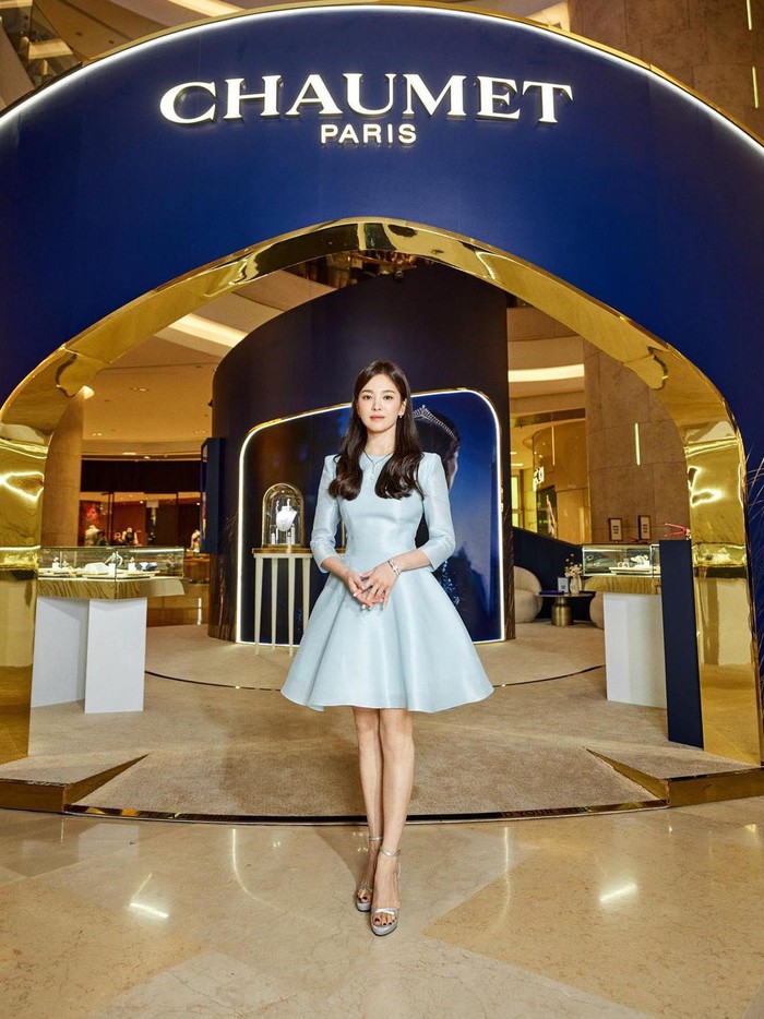 Acara tersebut diselenggarakan di ION Orchad, Singapura dengan konsep yang elegan dan mewah./ Foto: instagram.com/kyo1122