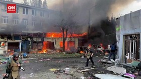 VIDEO: Menlu AS Ke Kyiv, Rusia Serang Kostiantynivka, 16 Tewas
