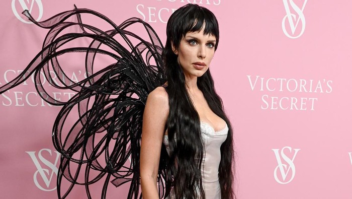 Julia Fox on the red carpet at the Victoria's Secret World Tour 2023 event at The Manhattan Center on September 6, 2023 in New York, New York. (Photo by Gilbert Flores/WWD via Getty Images)