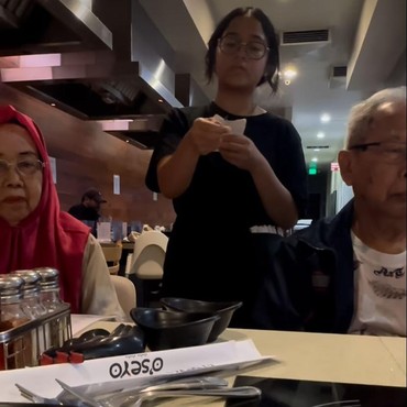 Cinta Kuya Jadi Pelayan di Amerika, Istri Uya Kuya: Anak Artis Harus Mandiri