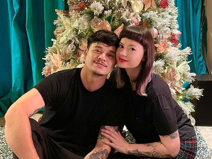 7 Potret Derby Romero Bareng Istri Blasteran Inggris, 5 Tahun Nikah Jauh dari Gosip
