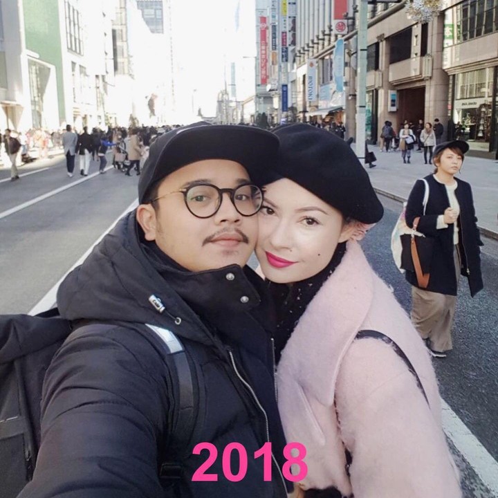 <p>Saat menginjak usia pernikahan yang kelima, Adinda membagikan beberapa potret bersama sang suami mulai dari momen pernikahan mereka hingga akhirnya dikaruniai seorang anak. (Foto: Instagram@miss_adinda_mae)</p>
