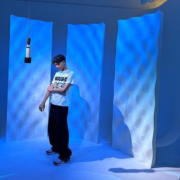 Lirik Lagu homebody - Kamal.