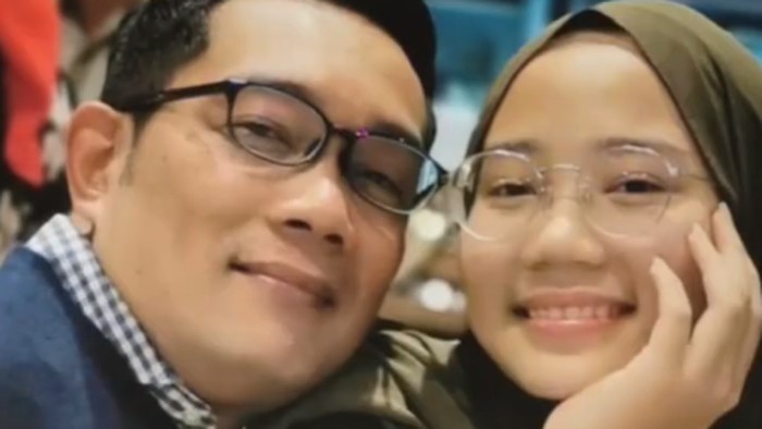 Potret Kedekatan Ridwan Kamil dan Zara