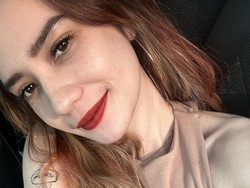 Putri Anne Tampil Seksi di Pemotretan Terbaru, Pamer Tato di Dada