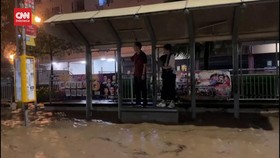 VIDEO: Hong Kong Banjir, Rekor Curah Hujan Tertinggi dalam 139 Tahun