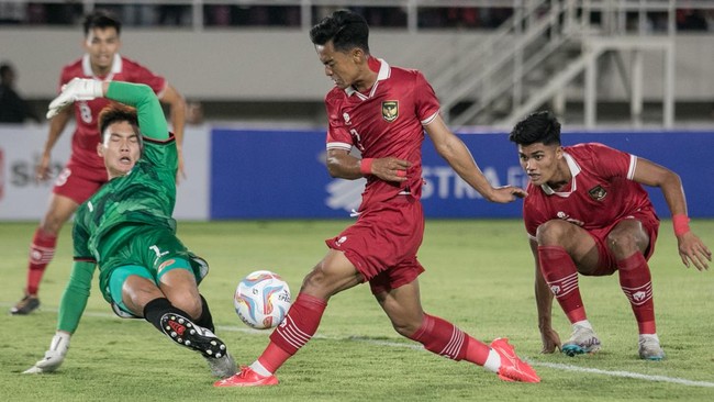 Selebrasi gol Pratama Arhan di laga Timnas Indonesia U-23 vs Turkmenistan yang ditujukan kepada istri tercinta jadi buah bibir di media sosial.