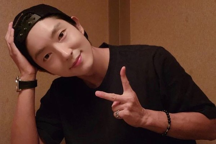 Di usianya yang tahun ini menginjak 41 tahun, tidak sedikit netizen berkomentar Lee Joon Gi terlihat masih sama dengan di awal era debutnya dulu./ foto: instagram.com/actor_jg