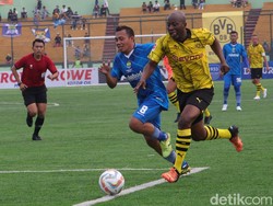 Persib All Stars Takluk 0-4 oleh Borussia Dortmund Legends