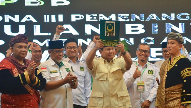 Partai Bulan Bintang (PBB) masuk dalam koalisi pendukung Prabowo-Gibran di Pilpres 2024. Usai menang, mereka sekarang siap menyodorkan nama untuk jadi menteri.