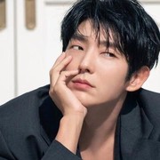 Potret Memesona Lee Joon Gi, Aktor Korea yang Awet Muda Bak ABG di Usia Kepala Empat
