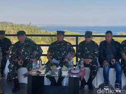 Panglima TNI dan Kepala Staf Tinjau Langsung Operasi Amfibi SGS 2023
