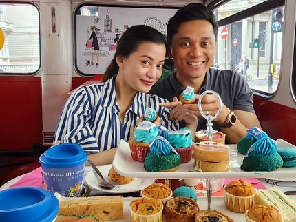 7 Potret Kehidupan Angie 'Virgin' Bareng Suami Polisi di Inggris, Sudah 15 Tahun Menikah