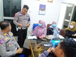 Dalih Emak-emak Geser Barrier demi Putar Balik Fortuner di Tol Sumsel