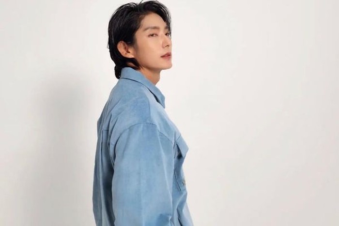 Ternyata, Lee Joon Gi memiliki rahasia sendiri di balik penampilannya. Selain rutin berolahraga, ia juga mengaku pantang makan karbohidrat selama tujuh tahun terakhir./ foto: instagram.com/actor_jg
