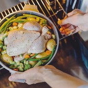 Viral di TikTok Istilah Chicken Anxiety, Ini Semua yang Perlu Kamu Tahu