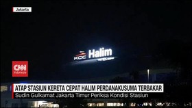VIDEO: Atap Stasiun Kereta Cepat Halim Perdanakusuma Terbakar