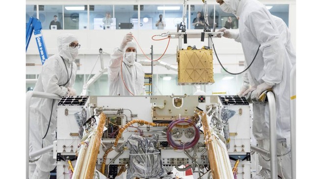 NASA berhasil menciptakan oksigen dari udara planet Mars melalui sebuah kotak bernama MOXIE. Simak penjelasannya.