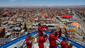 FOTO: Melihat Lanskap Kota di Bolivia dari Sudut Pandang Tertinggi