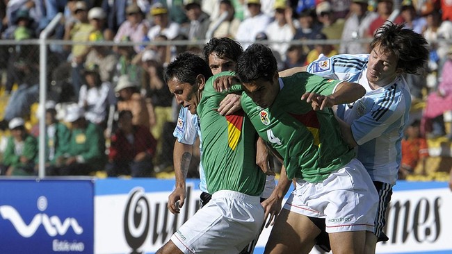 Argentina akan menghadapi Bolivia di La Paz. Lionel Messi punya kenangan buruk bersama Albiceleste di tempat tersebut.