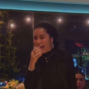 Singgung soal Lepas Hijab, 7 Penampilan Olla Ramlan Kelihatan Rambut & Leher