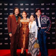 Melesat ke Toronto! Intip Penampilan Para Bintang Film Budi Pekerti Pamer Wastra