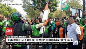VIDEO: Pengemudi Ojek Online Demo Perhitungan Biaya Jasa