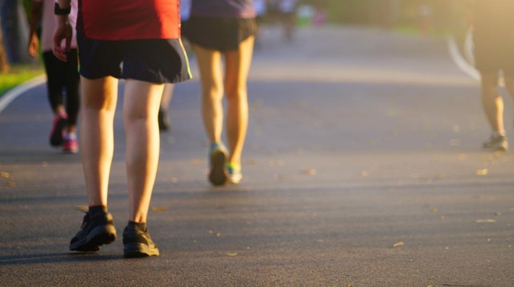 Berapa Lama Jalan Kaki untuk Menurunkan Berat Badan? Begini Kata Pakar