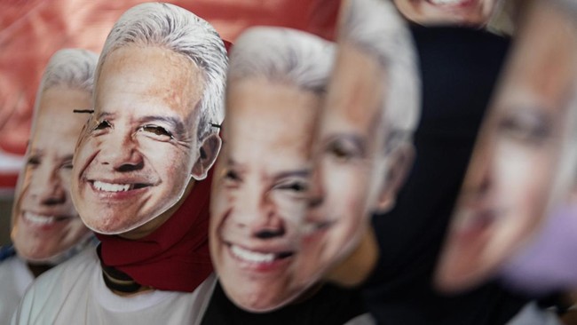 Salah seorang mahasiswa FISIP UI Naufal merasa kecewa ketika bakal calon presiden Ganjar Pranowo disebut sebagai petugas partai oleh Ketum PDIP Megawati.