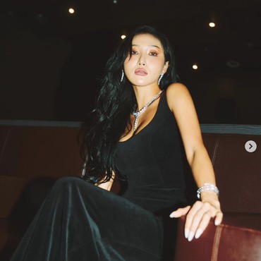 Hwasa MAMAMOO Umumkan Nama Fandom Resmi