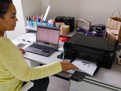 Banyak Kantor Ogah Pakai Kertas, Raksasa Printer Ini Mau PHK 2.000 Karyawannya