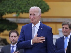 Di Vietnam, Biden Dipuji Terlihat Sangat Muda-Tampan