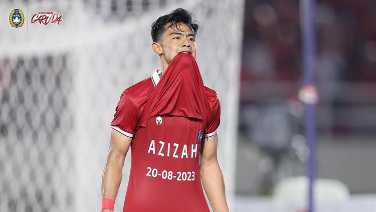 Momen selebrasi Pratama Arhan pakai kaus bertuliskan Azizah Momen selebrasi Pratama Arhan pakai kaus bertuliskan Azizah