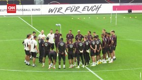 VIDEO: Rudi Voller Pimpin Timnas Jerman Hadapi Perancis