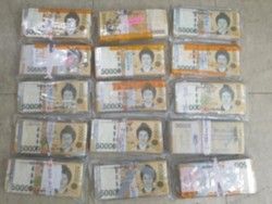 Kisah Pria Beruntung, Temukan Harta Karun Rp 1,2 M Usai Beli Kulkas Bekas