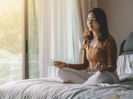 7 Cara Menenangkan Hati dan Pikiran Menurut Psikolog, Redakan Cemas dan Overthinking