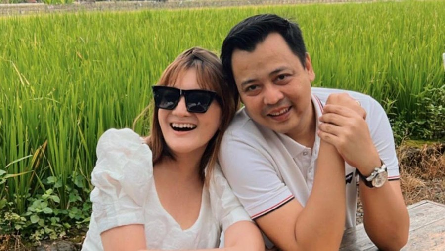 Kiki Amalia dan Suami
