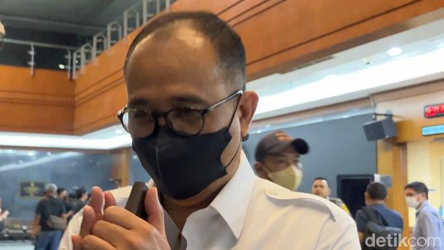 Mantan Pejabat Ditjen Pajak Kementerian Keuangan Rafael Alun Trisambodo yang juga ayah Mario Dandy Satriyo (Wilda HN/detikcom)