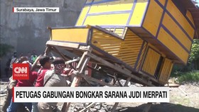 VIDEO: Petugas Gabungan Bongkar Sarana Judi Merpati