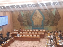 Bahas Tambahan Anggaran 2024, DPR Rapat Bareng Menteri ESDM