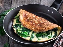Resep Omelet Bayam dan Keju, Menu Sarapan Praktis Kaya Nutrisi
