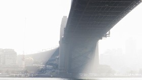 FOTO: Sydney Berselimut Kabut Kebakaran Hutan