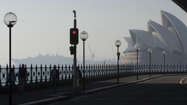 FOTO: Sydney Berselimut Kabut Kebakaran Hutan