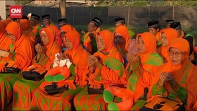 VIDEO: 5 Tahun Nabung, Warga Satu Desa di Jombang Umrah Bareng